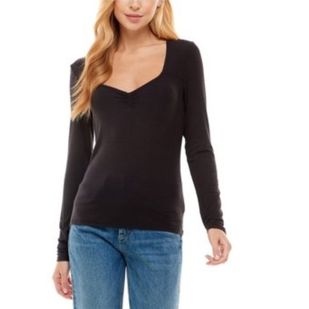 Derek Heart Juniors' Rib-Knit Sweetheart-Neckline Top